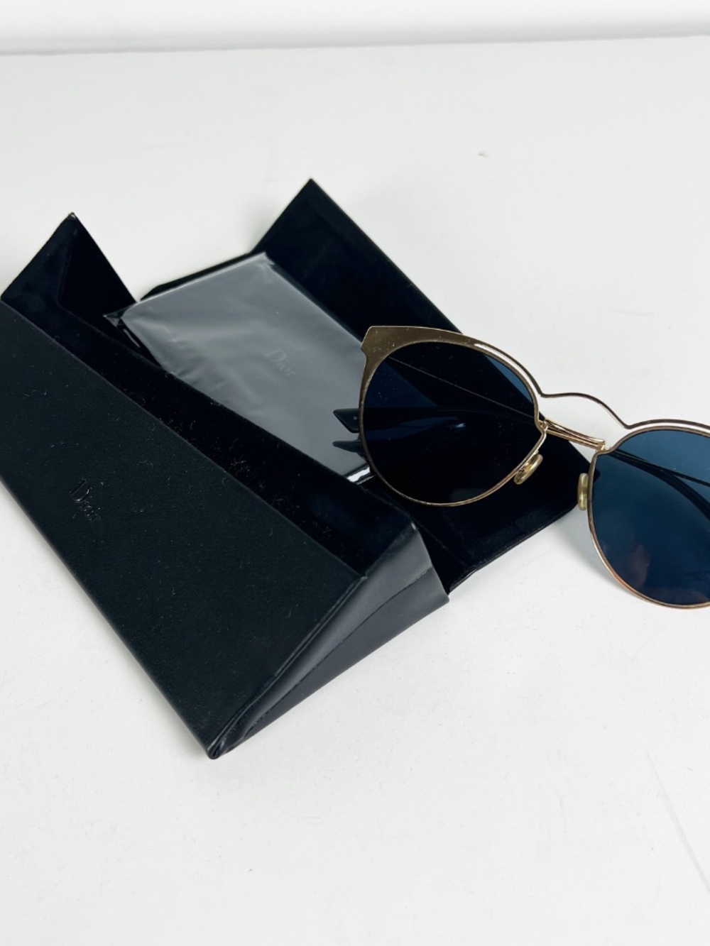 Christian Dior Women's Nebula Cat Eye Round Lenses Blue Gold Sunglasses - Picture 2 of 5